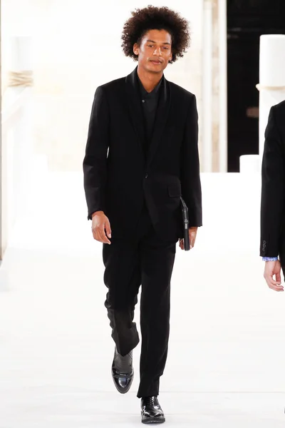 Look 38